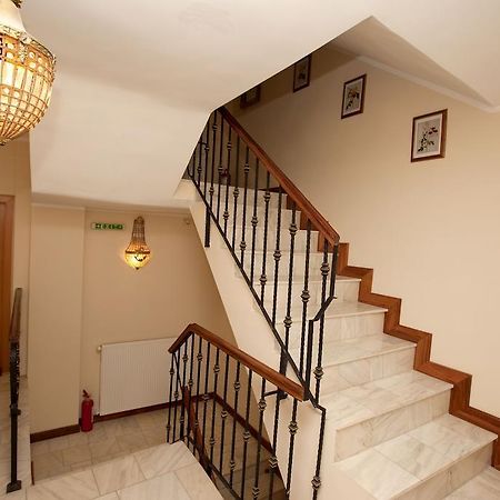 Pension Dinu Residence Тимишоара Екстериор снимка